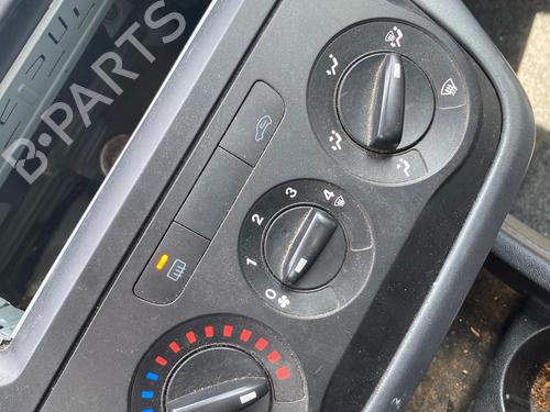 climate-control-fiat-punto-evo-199_-2008-37749769 main image
