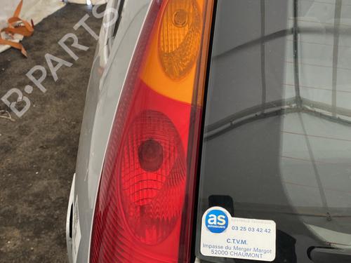 Used Left taillight NISSAN ALMERA TINO (V10) 1.8 (114 hp) 31923494