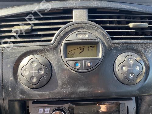 Used Climate control Climate control RENAULT GRAND SCÉNIC II (JM0/1_) 1.6 (113 hp) 32523135 32523135