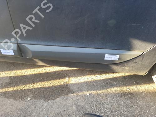 Used Door moulding trim RENAULT MEGANE III Grandtour (KZ0/1) 1.5 dCi (KZ0C, KZ1A) (90 hp) 23785305