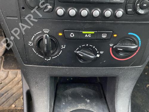 climate-control-citroen-c4-coupe-la_-2004-2005-2006-2007-2008-2009-2010-2011-2012-2013-31071429 main image