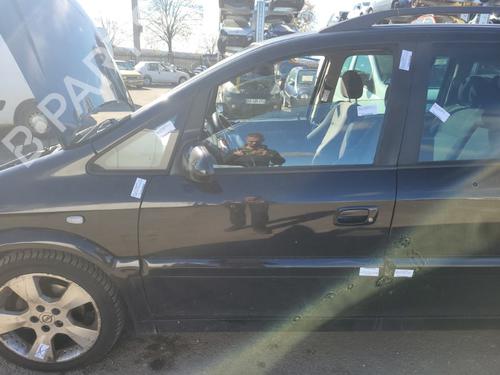 Used Left front door OPEL ZAFIRA A MPV (T98) 2.0 DTI 16V (F75) (101 hp) 20495749