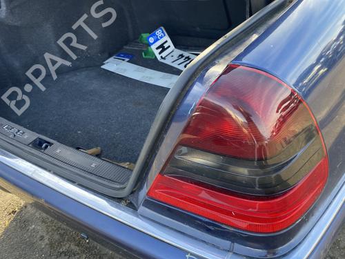 Right taillight MERCEDES-BENZ C-CLASS (W202) C 220 CDI (202.133) | BP30085479C35