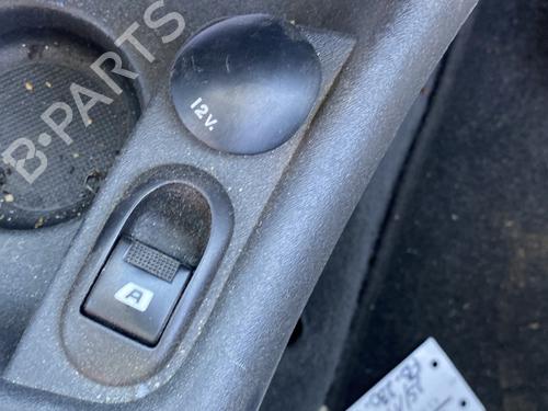 Used Right front window switch CITROËN C2 (JM_) 1.6 (109 hp) 24983147