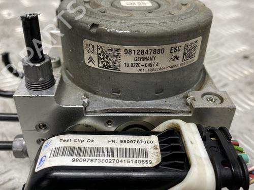 Abs pomp CITROËN C4 CACTUS 1.6 BlueHDi 100 | BP24446597M43