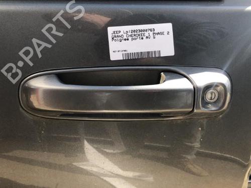 Używane Klamka zewnętrzna drzwi przednich lewych JEEP GRAND CHEROKEE II (WJ, WG) 2.7 CRD 4x4 (163 hp) 22121044