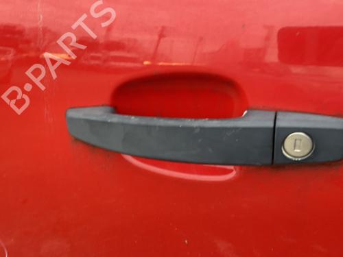 Używane Klamka zewnętrzna drzwi przednich lewych OPEL CORSA D (S07) 1.0 (L08, L68) (65 hp) 30969754