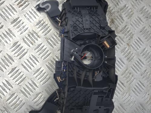 Steering column stalk RENAULT CLIO III (BR0/1, CR0/1) 1.2 16V | BP21825861I23 