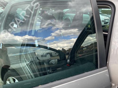 Used Rear right door window VW TOURAN (1T1, 1T2) 2.0 TDI (140 hp) 28601776