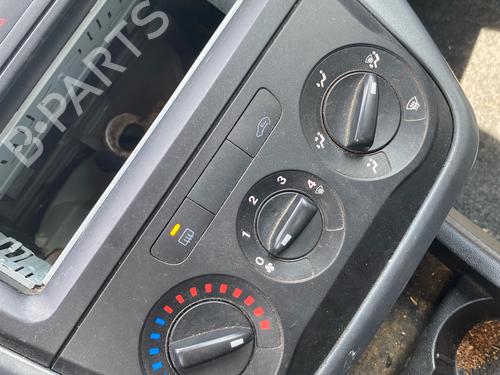 Climate control FIAT PUNTO EVO (199_) 1.3 D Multijet (199AXC1A, 199BXC1A, 199AXT1A, 199BXT1A) | BP37749769I5 - Image 3