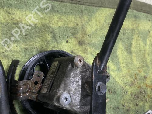 Used Steering pump VOLVO XC90 I (275) D5 AWD (163 hp) 32526489