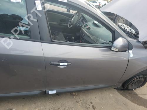 Used Right front door RENAULT MEGANE III Hatchback (BZ0/1_, B3_) 1.5 dCi (86 hp) 23785611