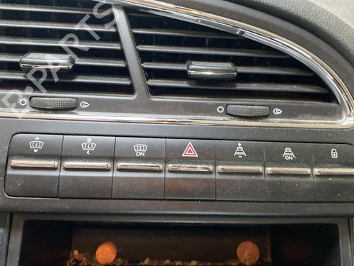 Warning switch PEUGEOT 5008 (0U_, 0E_) 1.6 HDi | BP28366768I22 