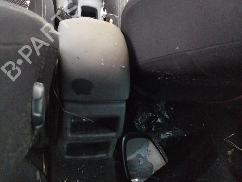 Used Armrest / Center console Armrest / Center console CITROËN C4 II (NC_) 1.6 BlueHDi 100 (99 hp) 22200322 22200322
