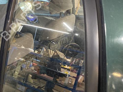 Szyba drzwi tylnych lewych SUZUKI GRAND VITARA I (FT, HT) 2.0 TD 4x4 (SQ420D) | BP30934136C20