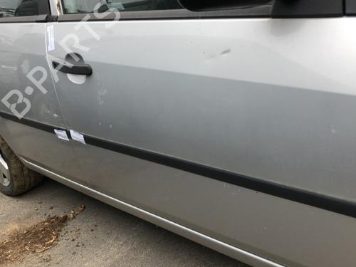 Right front door FORD FIESTA V (JH_, JD_) 1.4 TDCi | BP22126586C3