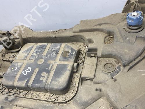 AdBlue tank PEUGEOT 308 SW II (LC_, LJ_, LR_, LX_, L4_) 1.6 BlueHDi 100 | BP24822814M85 