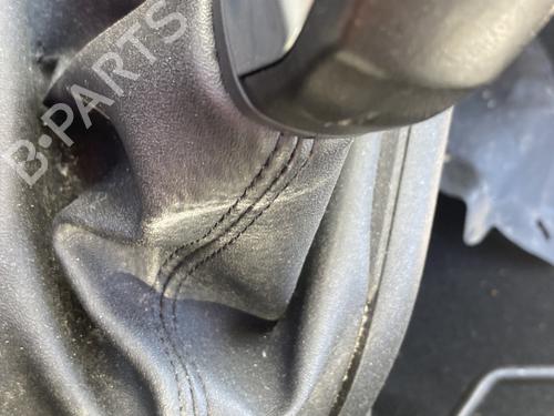 Gear lever PEUGEOT 208 I (CA_, CC_) 1.2 VTI 82 | BP27523765M90