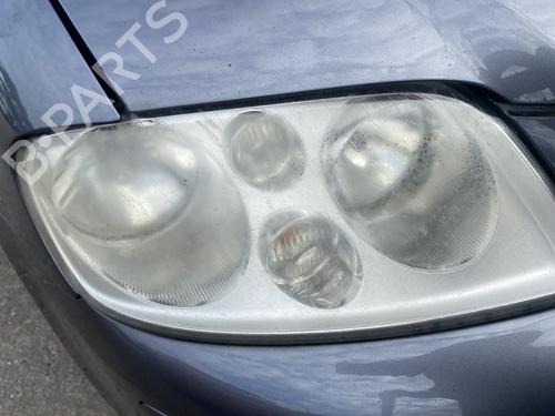 Used Right headlight VW TOURAN (1T1, 1T2) 1.9 TDI (105 hp) 28589288