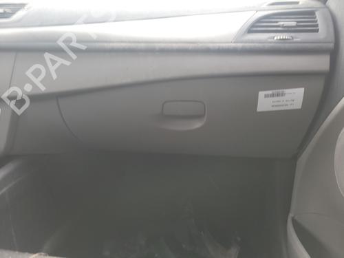 Used Glove box RENAULT MEGANE III Hatchback (BZ0/1_, B3_) 1.5 dCi (86 hp) 23785626