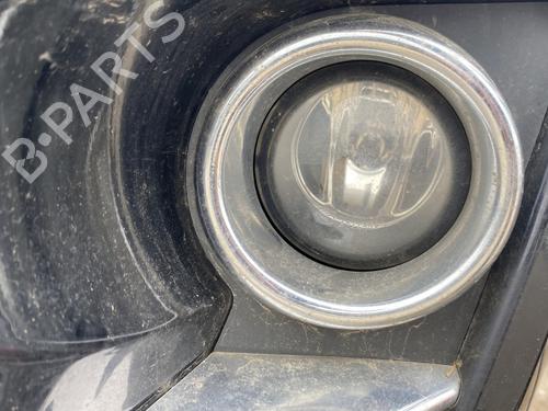Used Left front fog light Left front fog light PEUGEOT 4007 (VU_, VV_) 2.2 HDi (156 hp) 33170878 33170878
