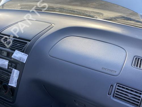 Used Dashboard Dashboard TOYOTA PICNIC (_XM1_) 2.2 D (CMX10_, CXM10G) (90 hp) 31655066 31655066