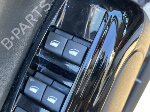 Used Left front window switch CITROËN C3 III (SX) 1.2 PureTech 82 (83 hp) 30157172