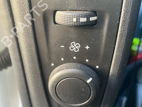 Climate control CITROËN C4 Picasso II 2.0 BlueHDi 150 | BP40456613I5 - Image 2