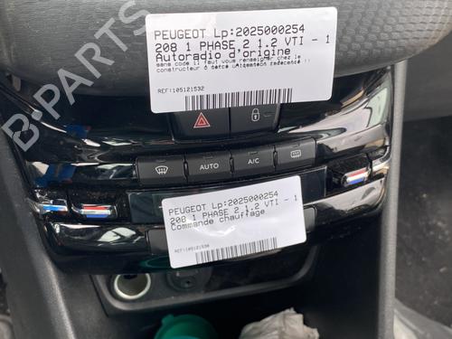 Radio PEUGEOT 208 I (CA_, CC_) 1.2 VTI 82 | BP25281202E6