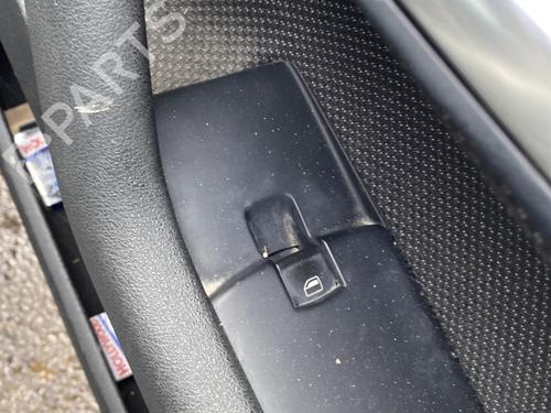Used Right front window switch AUDI A3 Sportback (8PA) 1.9 TDI (105 hp) 30603939