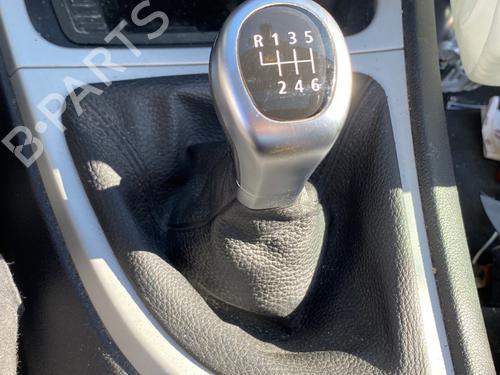 shift-knob-bmw-1-coupe-e82-2006-2007-2008-2009-2010-2011-2012-2013-28965199 main image