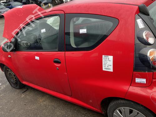 Używane Błotnik tylny lewy CITROËN C1 (PM_, PN_) 1.0 (68 hp) 30737162