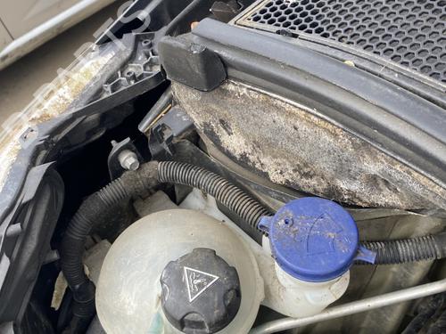 Windscreen washer tank PEUGEOT 208 I (CA_, CC_) 1.2 VTI 82 | BP25281198C113