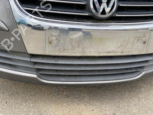 Used Front bumper VW TOURAN (1T1, 1T2) 2.0 TDI (140 hp) 28601768