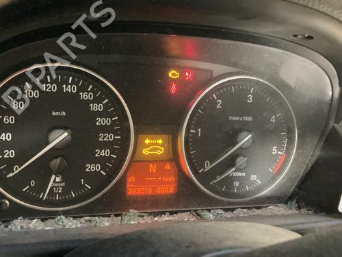 Used Instrument cluster BMW X1 (E84) xDrive 20 d (184 hp) 21045108