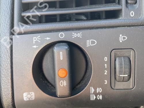 Headlight switch MERCEDES-BENZ C-CLASS (W202) C 220 CDI (202.133) | BP30085521I24