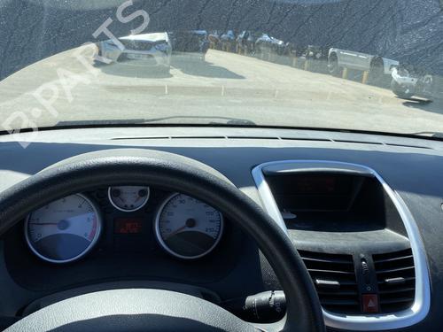 Used Dashboard Dashboard PEUGEOT 206+ (2L_, 2M_) 1.4 HDi eco 70 (68 hp) 28011529 28011529