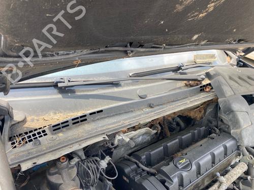 Griglia sotto parabrezza Griglia sotto parabrezza CITROËN C5 II (RC_) 1.8 16V (125 hp) 37438677 37438677