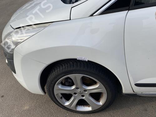 Used Left front fenders PEUGEOT 3008 I MPV (0U_) 2.0 HDi (163 hp) 30199947