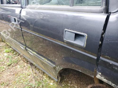 Used Left rear door LAND ROVER DISCOVERY I (LJ) 2.5 TDI 4x4 (113 hp) 22118505