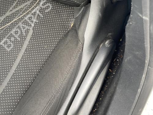 Used Left front seat Left front seat PEUGEOT 208 I (CA_, CC_) 1.6 HDi (92 hp) 28681598 28681598