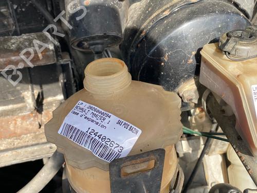 Used Expansion tank Expansion tank RENAULT MASTER I Van (T__) 28-35 2,5 D (75 hp) 34046290 34046290