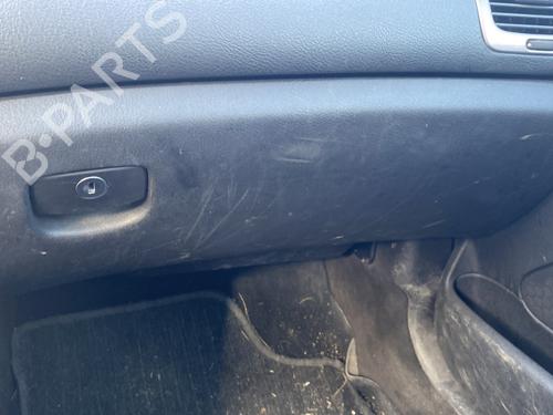 Handskerum PEUGEOT 607 (9D, 9U) 2.7 HDi 24V (204 hp) 27496374