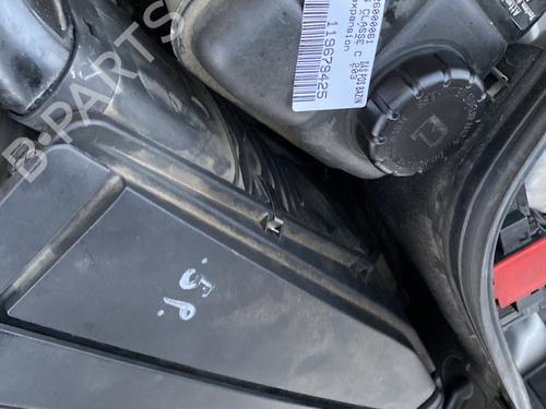 Used Air filter box MERCEDES-BENZ C-CLASS (W203) C 220 CDI (203.008) (150 hp) 31836691