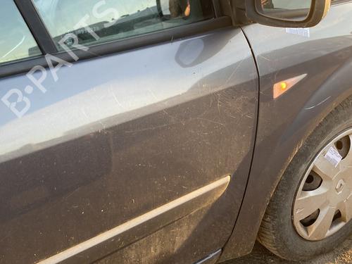 Right front door RENAULT GRAND SCÉNIC II (JM0/1_) 2.0 dCi (JM1K) | BP30183650C3