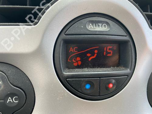 Used Climate control Climate control 37611739 37611739