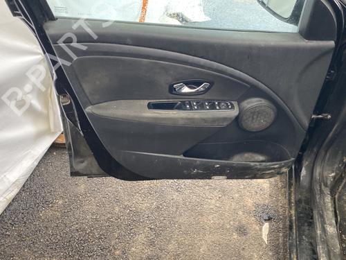 Forreste venstre beklædning RENAULT MEGANE III Grandtour (KZ0/1) 1.5 dCi (KZ09, KZ0D, KZ1G, KZ29, KZ14, KZ1W, KZ10, KZ1F,... (110 hp) 32170414