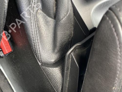 Used Middle console Middle console PEUGEOT 407 Coupe (6C_) 2.7 HDi (204 hp) 31977611 31977611