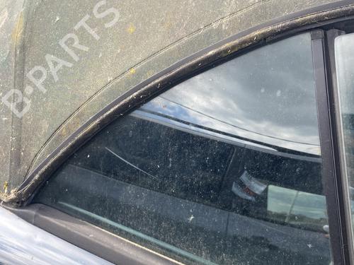 Used Rear right door window Rear right door window 33959615 33959615