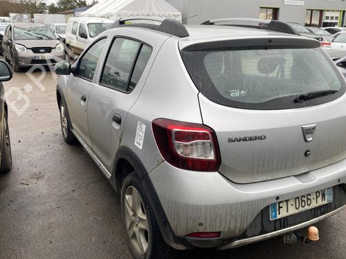 Middle console DACIA SANDERO II 1.5 dCi | BP32045281I22  - Image 9